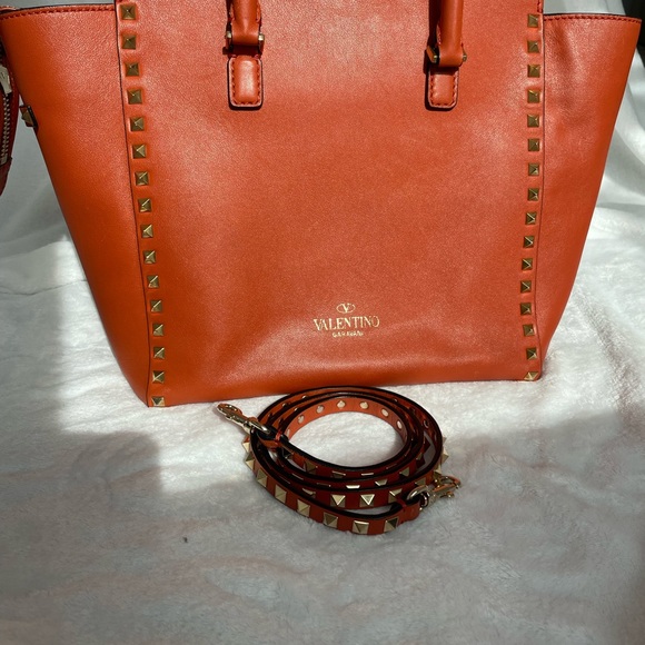 Valentino Vitello Orange Rockstud Double Handle Tote Orange Shoulder Bag - Picture 2 of 10